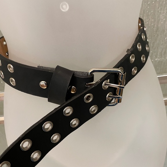 Vintage Accessories - VINTAGE BLACK  LEATHER BELT